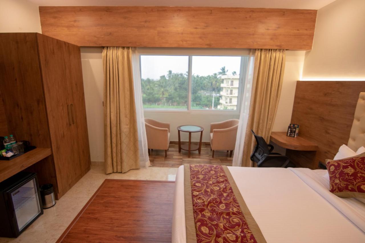 รอยัล โลตัส วิว รีโซเทล Hotel Devanahalli ภายนอก รูปภาพ